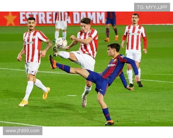 2015年阿森纳与巴塞罗那激战回顾：足球盛宴中的经典对决