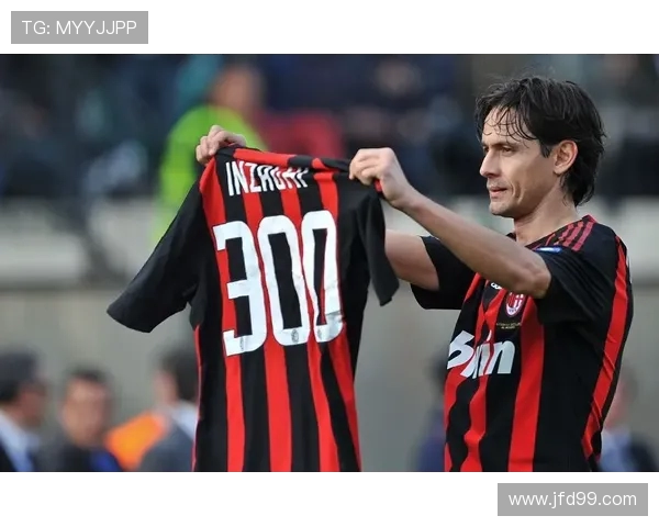 南部鲨鱼与马纳瓦的激烈对决揭示了足球战术的新趋势与挑战