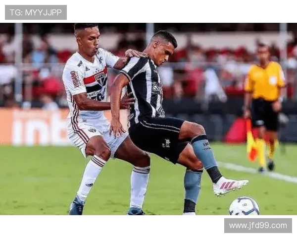 巴拉纳与帕尔梅激战正酣谁能在这场对决中笑到最后