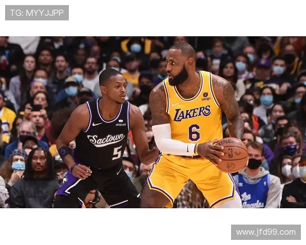 湖人对国王精彩回顾：赛场上的激烈对抗与精彩瞬间分析