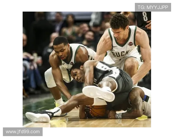 篮网与雄鹿第四场激战回顾球星表现与战术分析全景呈现