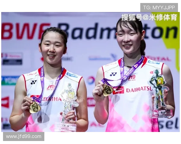 重庆羽毛球队与杭州羽毛球队赛后复盘意识碰撞与战术分析 重庆羽毛球队与杭州羽毛球队赛后复盘意识碰撞与战术分析