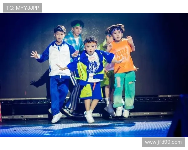 南京街舞队灵活性变革引发热议探索街舞文化新发展之路